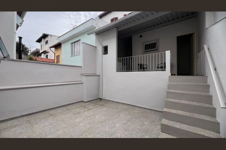 Casa à venda com 110m², 2 quartos e 2 vagas Casa à venda com 110m², 2 quartos e 2 vagasQuintal