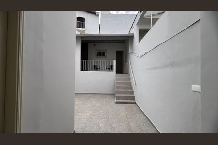 Casa à venda com 110m², 2 quartos e 2 vagas Casa à venda com 110m², 2 quartos e 2 vagasQuintal