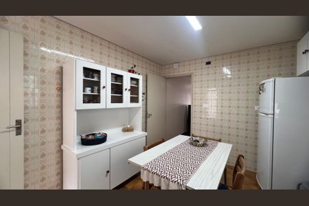 Casa à venda com 110m², 2 quartos e 2 vagas Casa à venda com 110m², 2 quartos e 2 vagasCozinha