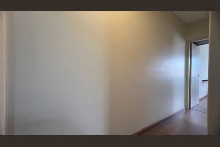 Casa à venda com 110m², 2 quartos e 2 vagas Casa à venda com 110m², 2 quartos e 2 vagasCorredor