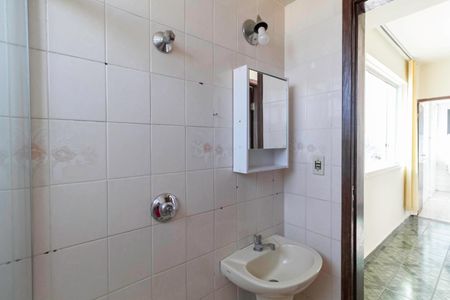 Apartamento à venda com 57m², 1 quarto e 1 vaga Apartamento à venda com 57m², 1 quarto e 1 vagaBanheiro social