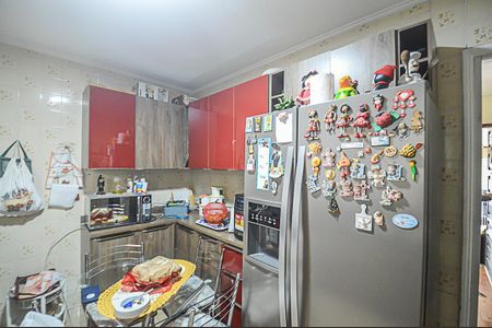 Casa à venda com 98m², 2 quartos e 2 vagas Casa à venda com 98m², 2 quartos e 2 vagasCozinha