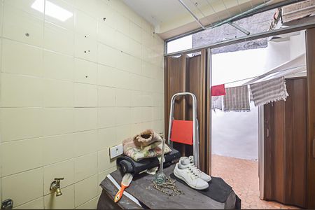 Casa à venda com 98m², 2 quartos e 2 vagas Casa à venda com 98m², 2 quartos e 2 vagasÁrea de Serviço