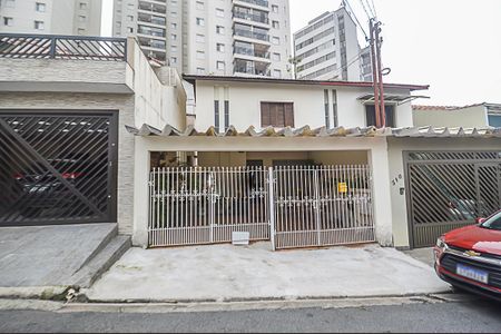 Casa à venda com 98m², 2 quartos e 2 vagas Casa à venda com 98m², 2 quartos e 2 vagasFachada