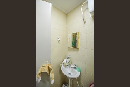 Casa à venda com 98m², 2 quartos e 2 vagas Casa à venda com 98m², 2 quartos e 2 vagasBanheiro de serviço