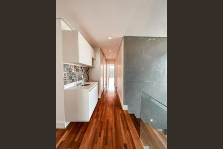 Casa à venda com 520m², 5 quartos e 3 vagas Casa à venda com 520m², 5 quartos e 3 vagasFoto 15