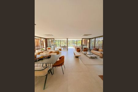 Casa à venda com 520m², 5 quartos e 3 vagas Casa à venda com 520m², 5 quartos e 3 vagasFoto 22