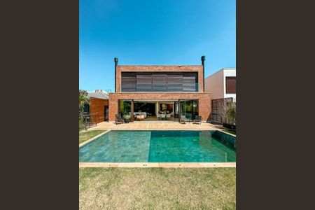 Casa à venda com 520m², 5 quartos e 3 vagas Casa à venda com 520m², 5 quartos e 3 vagasFoto 03