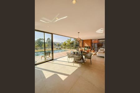 Casa à venda com 520m², 5 quartos e 3 vagas Casa à venda com 520m², 5 quartos e 3 vagasFoto 04