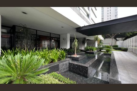 Studio à venda com 57m², 1 quarto e 1 vaga Studio à venda com 57m², 1 quarto e 1 vagaEntrada