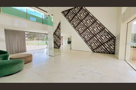 Apartamento à venda com 186m², 4 quartos e 4 vagas Apartamento à venda com 186m², 4 quartos e 4 vagasHall de Entrada