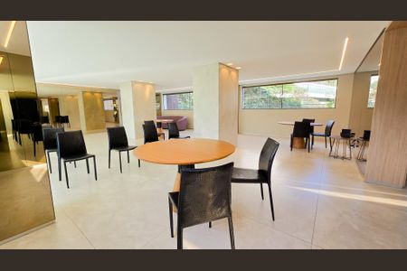 Apartamento à venda com 186m², 4 quartos e 4 vagas Apartamento à venda com 186m², 4 quartos e 4 vagasÁrea comum - Salão de festas