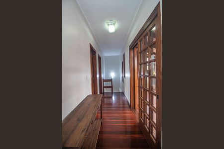 Casa à venda com 206m², 3 quartos e 3 vagas Casa à venda com 206m², 3 quartos e 3 vagasCorredor