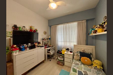 Apartamento à venda com 220m², 3 quartos e 1 vaga Apartamento à venda com 220m², 3 quartos e 1 vagaQuarto 1