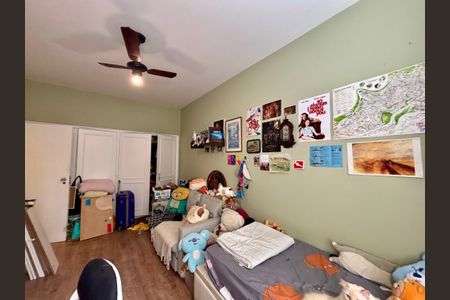Apartamento à venda com 220m², 3 quartos e 1 vaga Apartamento à venda com 220m², 3 quartos e 1 vagaQuarto 2