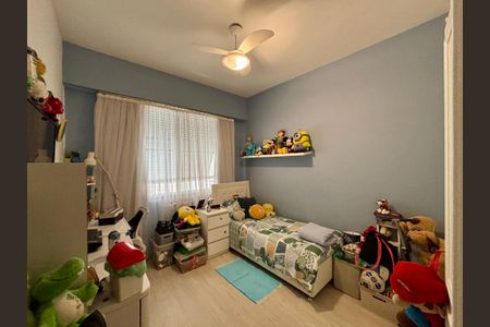 Apartamento à venda com 220m², 3 quartos e 1 vaga Apartamento à venda com 220m², 3 quartos e 1 vagaQuarto 1