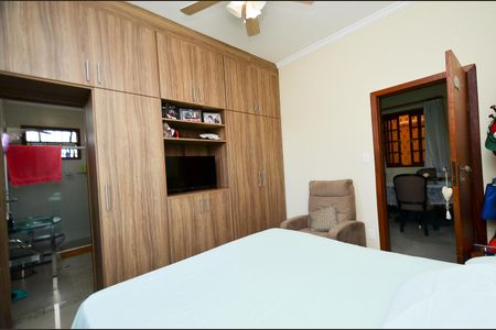 Casa à venda com 550m², 3 quartos e 3 vagasQuarto