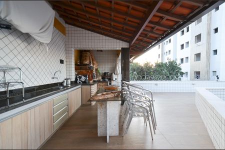 Casa à venda com 550m², 3 quartos e 3 vagasChurrasqueira