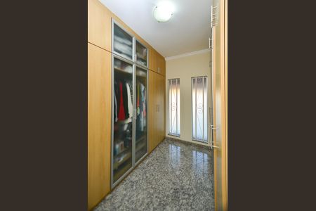 Casa à venda com 550m², 3 quartos e 3 vagasCloset da suíte 1