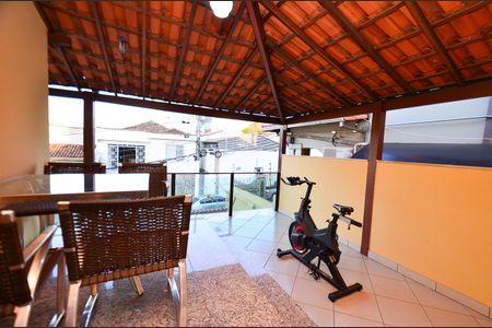 Casa à venda com 550m², 3 quartos e 3 vagasVaranda