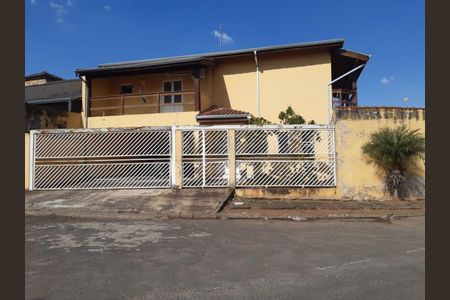 Casa à venda com 400m², 4 quartos e 4 vagas Casa à venda com 400m², 4 quartos e 4 vagasFoto 01