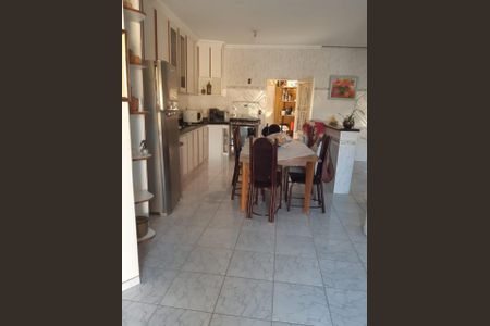 Casa à venda com 400m², 4 quartos e 4 vagas Casa à venda com 400m², 4 quartos e 4 vagasFoto 16