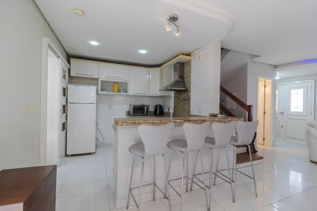 Casa à venda com 140m², 3 quartos e 2 vagasCozinha