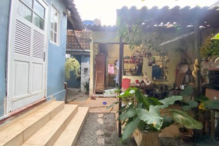 Casa à venda com 200m², 4 quartos e 2 vagas Casa à venda com 200m², 4 quartos e 2 vagasQuintal