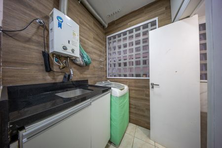 Apartamento à venda com 60m², 2 quartos e 1 vaga Apartamento à venda com 60m², 2 quartos e 1 vagaÁrea de Serviço