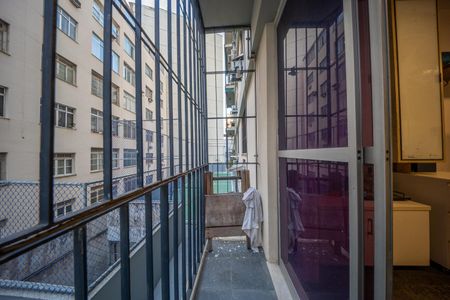 Apartamento à venda com 60m², 2 quartos e 1 vaga Apartamento à venda com 60m², 2 quartos e 1 vaga Varanda