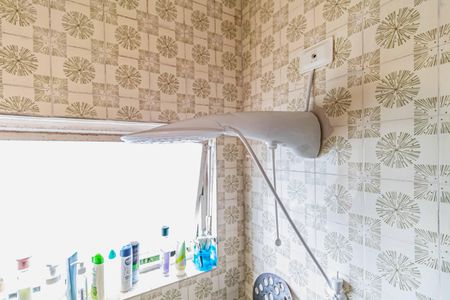 Casa à venda com 1200m², 4 quartos e 5 vagas Casa à venda com 1200m², 4 quartos e 5 vagasBanheiro social