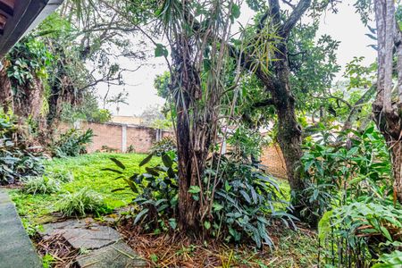 Casa à venda com 1200m², 4 quartos e 5 vagas Casa à venda com 1200m², 4 quartos e 5 vagasJardim