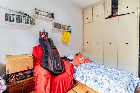 Casa à venda com 1200m², 4 quartos e 5 vagas Casa à venda com 1200m², 4 quartos e 5 vagasQuarto 02