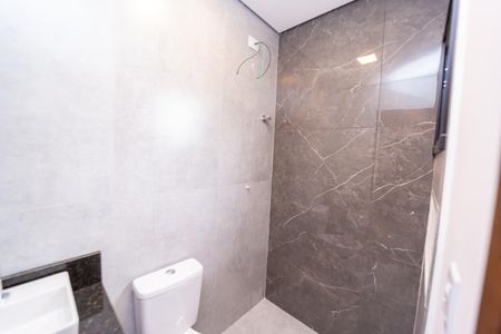 Casa à venda com 137m², 3 quartos e 2 vagas Casa à venda com 137m², 3 quartos e 2 vagasBanheiro Suíte 2