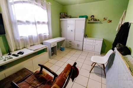 Casa à venda com 179m², 3 quartos e 2 vagasQuarto 1