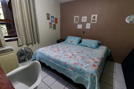 Casa à venda com 179m², 3 quartos e 2 vagasSuíte