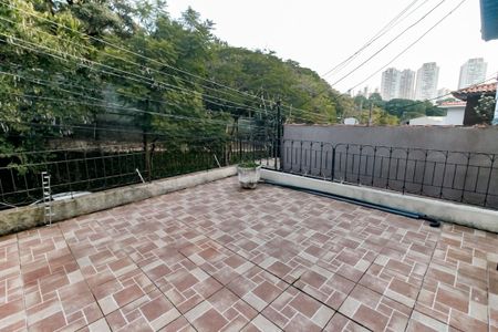 Casa à venda com 179m², 3 quartos e 2 vagasVaranda