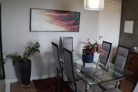 Apartamento à venda com 77m², 3 quartos e 2 vagas Apartamento à venda com 77m², 3 quartos e 2 vagasSala de Jantar