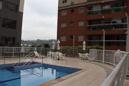Apartamento à venda com 77m², 3 quartos e 2 vagas Apartamento à venda com 77m², 3 quartos e 2 vagasÁrea comum - Piscina