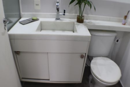 Apartamento à venda com 77m², 3 quartos e 2 vagas Apartamento à venda com 77m², 3 quartos e 2 vagasBanheiro