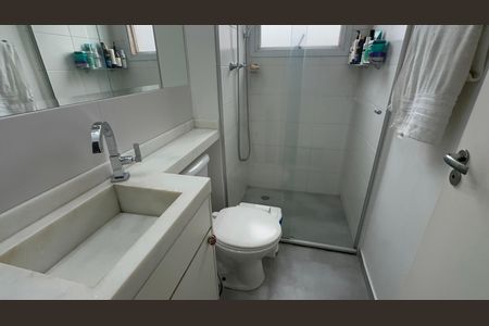 Apartamento à venda com 77m², 3 quartos e 2 vagas Apartamento à venda com 77m², 3 quartos e 2 vagasBanheiro da Suíte