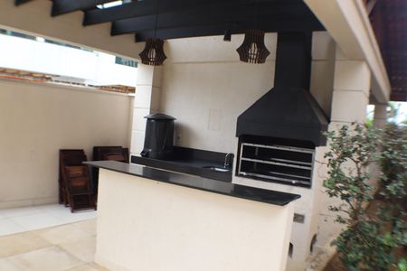 Apartamento à venda com 77m², 3 quartos e 2 vagas Apartamento à venda com 77m², 3 quartos e 2 vagasÁrea comum - Churrasqueira
