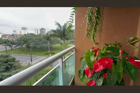 Apartamento à venda com 77m², 3 quartos e 2 vagas Apartamento à venda com 77m², 3 quartos e 2 vagasVaranda