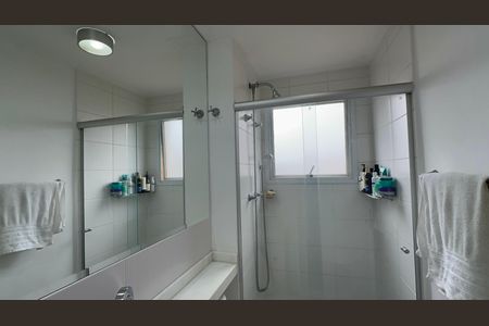 Apartamento à venda com 77m², 3 quartos e 2 vagas Apartamento à venda com 77m², 3 quartos e 2 vagasBanheiro da Suíte