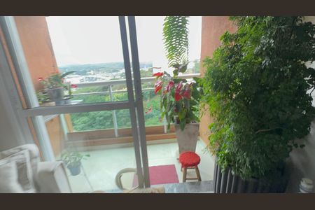 Apartamento à venda com 77m², 3 quartos e 2 vagas Apartamento à venda com 77m², 3 quartos e 2 vagasVaranda
