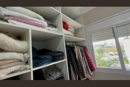 Apartamento à venda com 77m², 3 quartos e 2 vagas Apartamento à venda com 77m², 3 quartos e 2 vagasCloset