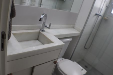 Apartamento à venda com 77m², 3 quartos e 2 vagas Apartamento à venda com 77m², 3 quartos e 2 vagasBanheiro da Suíte