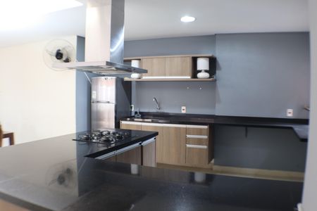 Apartamento à venda com 77m², 3 quartos e 2 vagas Apartamento à venda com 77m², 3 quartos e 2 vagasÁrea comum - Salão de festas