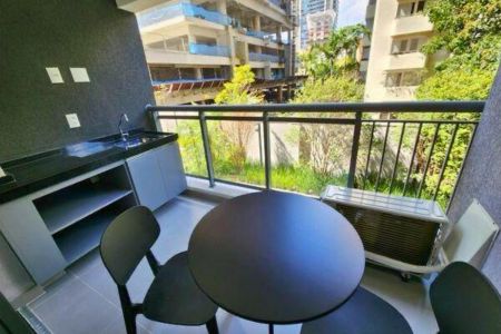 Apartamento à venda com 28m², 1 quarto e sem vaga Apartamento à venda com 28m², 1 quarto e sem vagaVaranda gourmet