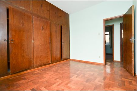 Casa para alugar com 280m², 5 quartos e 1 vagaQuarto 2
